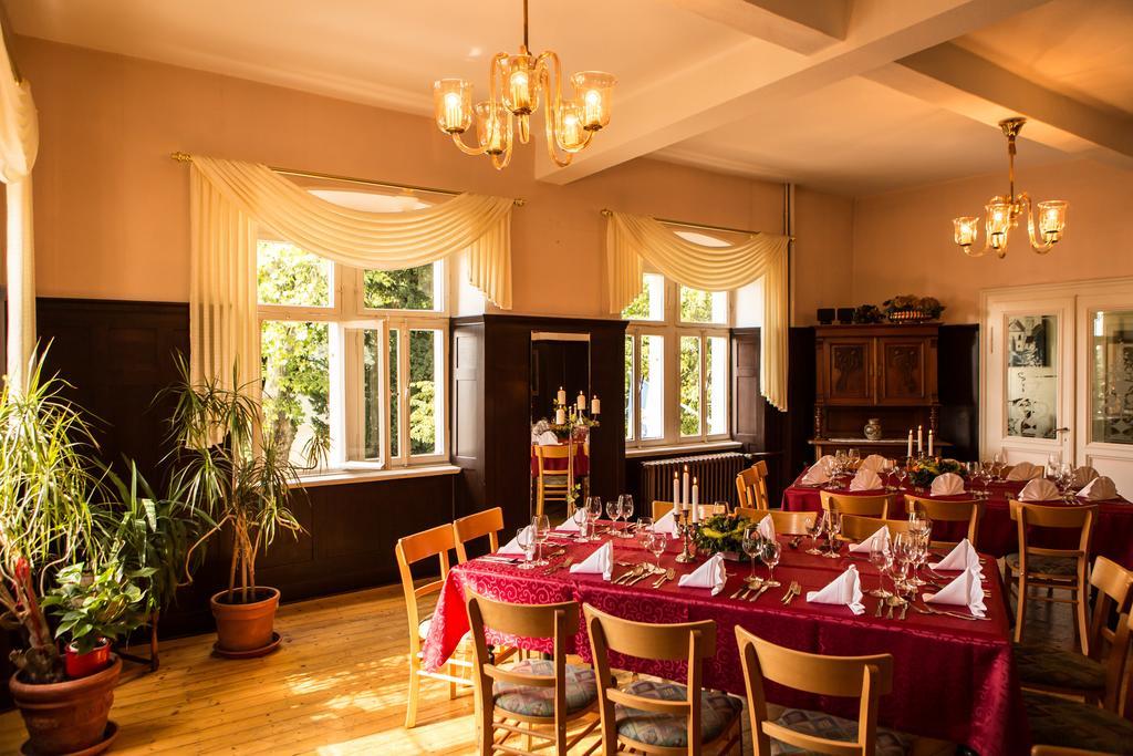 Hotel Leyscher Hof Leutesdorf Buitenkant foto