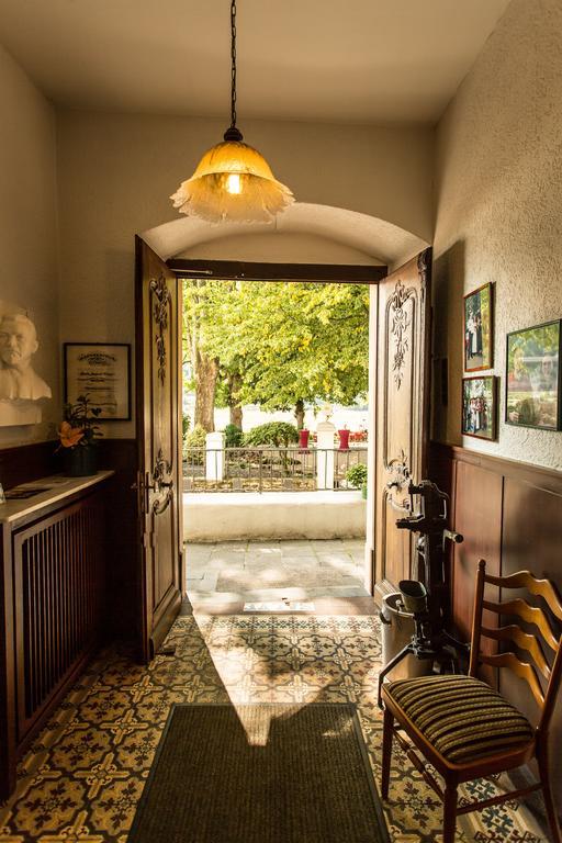 Hotel Leyscher Hof Leutesdorf Buitenkant foto